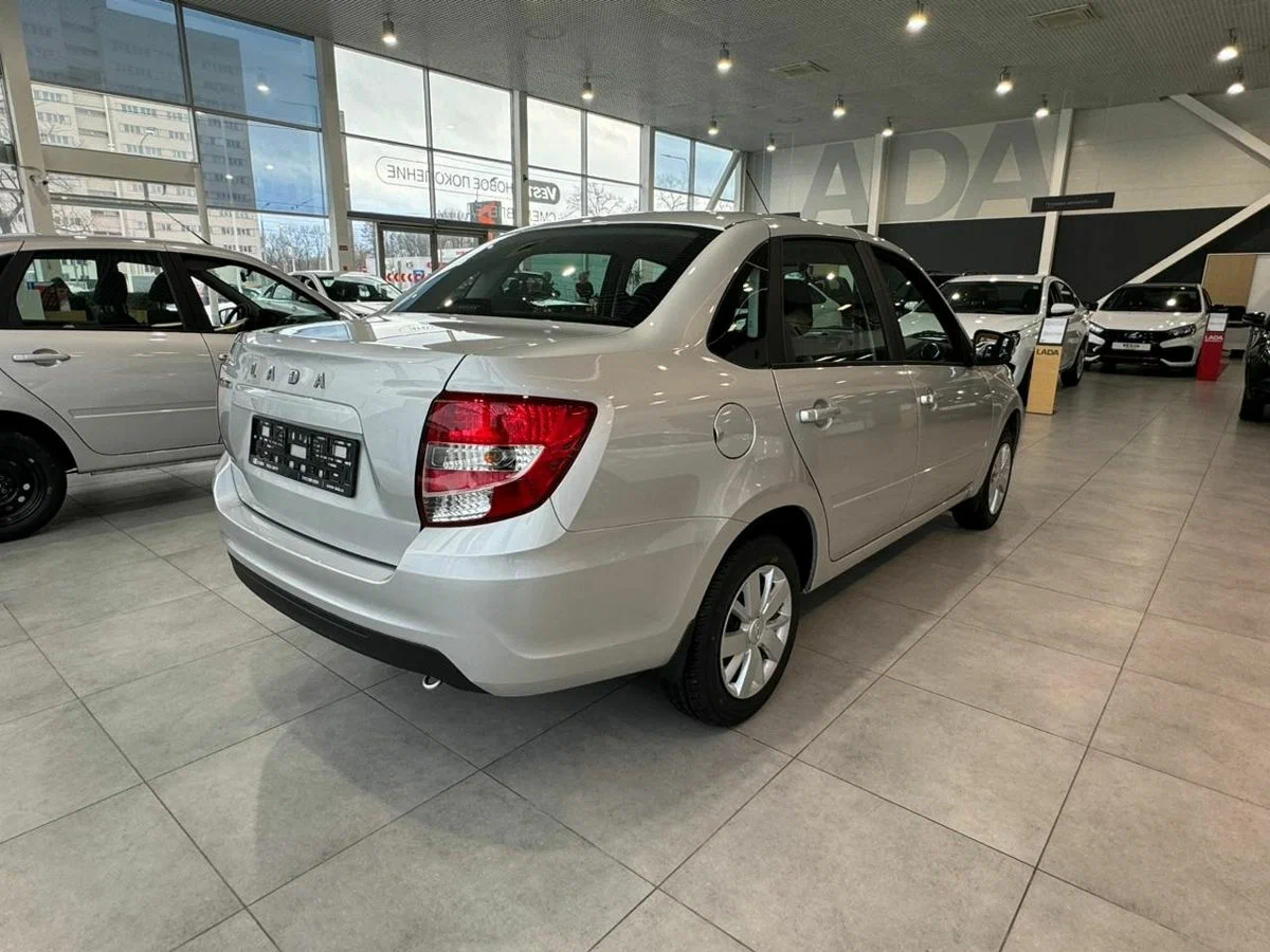 Lada Granta Седан в Уфа - фото №4